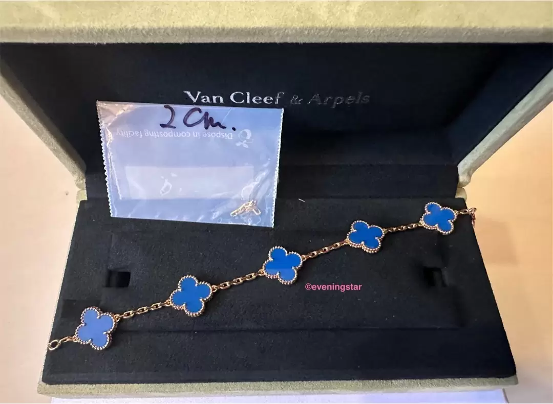 [RP: SGD 6,950] Van Cleef & Arpels (VCA) Vintage Alhambra bracelet, 5 motifs Blue Agate